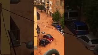 Espagne_ les crues meurtrières dans la région de Valence, un an de pluie s'est abattu en une heure