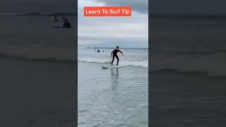 Don’t use your knees when getting up. Pop straight to your feet. #learntosurf #muizenberg