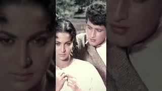 waheeda  Rehman and manoj kumar |bata du ky lana song |