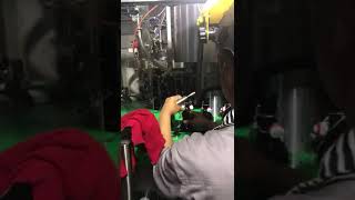 Testing video of carbonated drink washing-filling-capping production line with good sealing cap