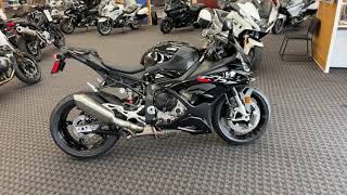 2024 S 1000 RR (black)