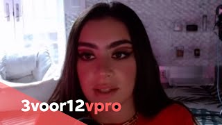 Charli XCX is net zo klaar als doodsbang voor haar komende album