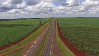 Phantom 3 sobre a rodovia SP225 em Jau/SP