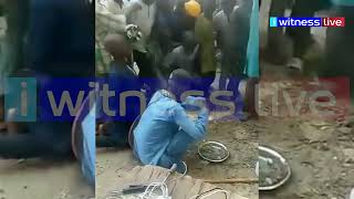 SHOCKING! Children fighting for a plate of food left by someone in guru market, yobe state