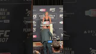 Kayla Harrison makes weight for her #UFC307 fight