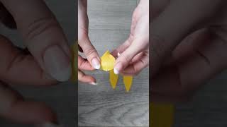 Прості, але дуже гарні квіточки #diy #crepepaper