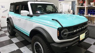 Ford Bronco wrapped in APA Gloss Metal Hawaii Mint