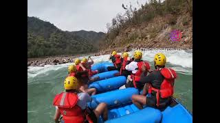 #rafting #whitewaterrafting #raftinginrishikesh #daytripraftinginrishikesh