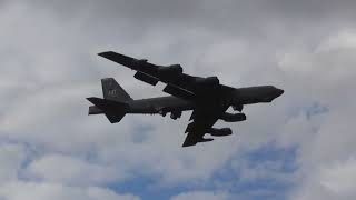 B52 Bomber’s screaming out of RAF Fairford, RWY09 takeoff's, go-around and landing’s on 31/8/2022