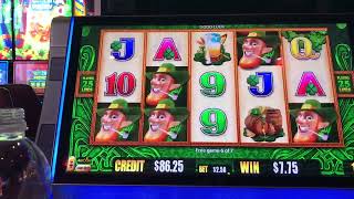 Slot Machine Big Hits/Bonus Play Action