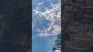 Positano🇮🇹Charmoso vilarejo visto do alto #italy #travel #amalficoast #europe