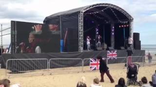 Brad and Shanice Armitage singing at Jubilee on Bournemouth beach 2012