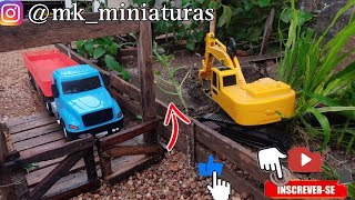 fazendo uma represa na fazenda #miniaturasdecaminhão #brinquedos #miniaturas #minis #fazenda