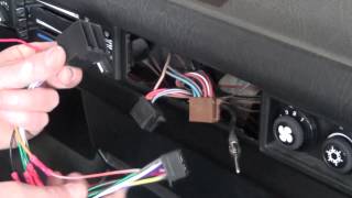 GoWesty : Aftermarket Stereo Install In a Vanagon