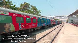 Vikram Movie advertisement on Locomotive | 12007 MGR Chennai Central - Mysuru Shatabdi Express|