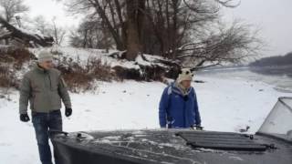 Winter boating, launching a boat in snow Лодка Прогресс, спуск зимой