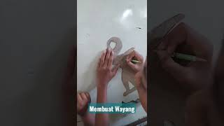 Membuat Wayang Kulit