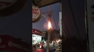 Electric Pole Ma Lagi Aag 💡 🔥| Bangalore | Electrical Jitu #shorts