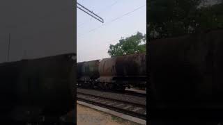 #viralvideo _मालगाड़ी ट्रेन स्पीड#Bhartiya#railway#station#dasara #B.H#ardzrvlogs#tending #india..