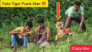 Fake Tiger Vs Crazy Man Prank Video 2021 !! So Funny Man Reaction with Fake Tiger Prank/FuN TV PranK