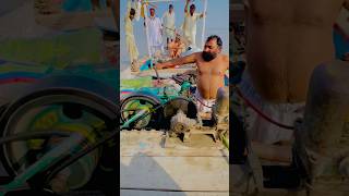 YouTube viralvideo starting green disel engine with big man #shorts #experiment #peter