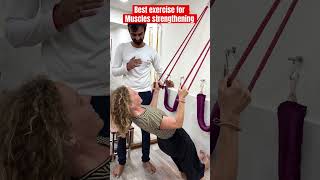 Best muscles strengthening exercises Yoga ! Foreigner doing yoga