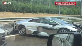 Lamborghini разбился в ДТП на трассе под Москвой