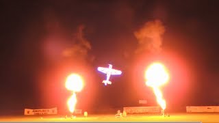 Avión Yak 54 2m , Show Nocturno | Camilo Aldao 2014