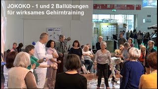 Sanfte Bewegungen mit 1 und 2 Bällen für Gehirntraining im Alter