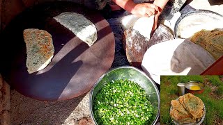 Kurdish bread with (kalaneh)leeks and onionsKalaneh is a delicious Kurdish food#food #asmr #cooking