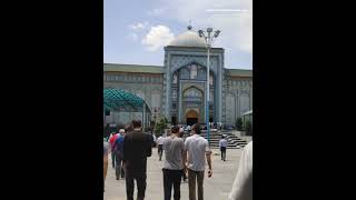 Shalat Jumat di Masjid Haji Yaqub. Masjid yang begitu indah di jantung kota Dushanbe, Tajikistan