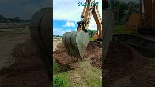 অল্পের জন্যে লাগে নাই।। #liugong Excavator. #sinotruk.. #shortsvideo #shorts