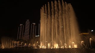 A Day At The Dubai Fountain (Low Power Shows)