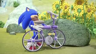 Sonic tries to lift a bike ( ͡° ͜ʖ ͡°)🌚😳