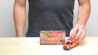 26984 - German Fire van with light and sound