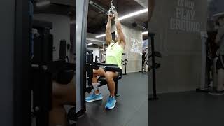 Machine Lat Pull Down (Closed Grip) 2