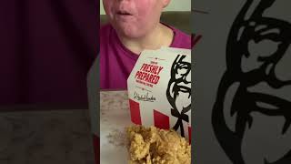 KFC #kfc #mukbang #food #eatingshow #chicken #asmrcontent #notalking #kfcasmr #chickenasmr .#fyp