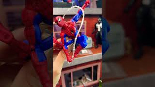 Spider-Man #spiderman #marvellegends #foryou #viral #actionfigures #posing #shorts #venom #fyp #hand