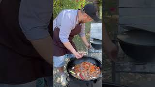 Добавляю Зиру в вкуснейший плов на фестивале"KRUGOZORFEST"-#Сочи#Плов#food