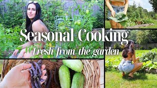 Eating Seasonally In August | Garden Cooking Vlog | Zucchini Bread, Pesto, Cucumber Water, Smoothie