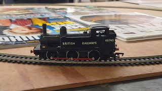 Bachmann 00 Gauge 30-100 Tank Locomotive 68745 in BR Black Livery