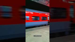 pooja Sf express crossing palam Railway station With GZB Wap7 110kmp awesome track sound❤️ #shorts