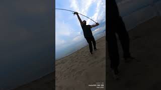 Casting 360 pendulum cast of Surfcasting #fishing #surfcasting #insta360 #fish #fishingvideo #video