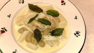 Spargel mit Gnocchi und Gorgonzola-Sauce