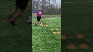 The BEST drill🔥to improve dribbling #footballskills #soccer #football #skills #skill #dribbling