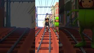 Playing SubWay Surfers Be Like: