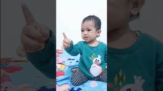 Bayi lucu ngoceh sendiri #bayilucu #bayingoceh #shorts #youtubeshorts