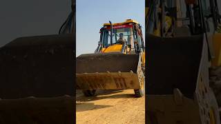 Jcb Machine Loading Mud in Mahindra Tractor #shorts