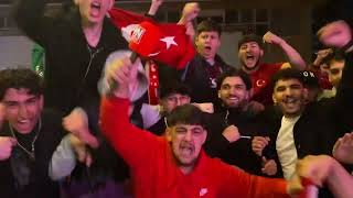 Feiernde Türkei-Fans in Lustenau