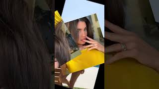 Kylie Jenner Poses For Selfie In Elegant Yellow Dress Makes Her Look Even More Charming😍😍